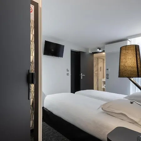 Zenith Hotel 3*